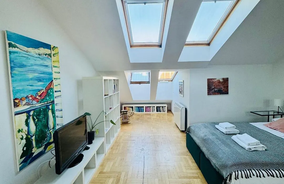 Luna Apartments-1